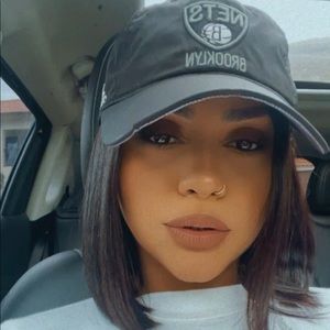 Meet your Posher, Jayling